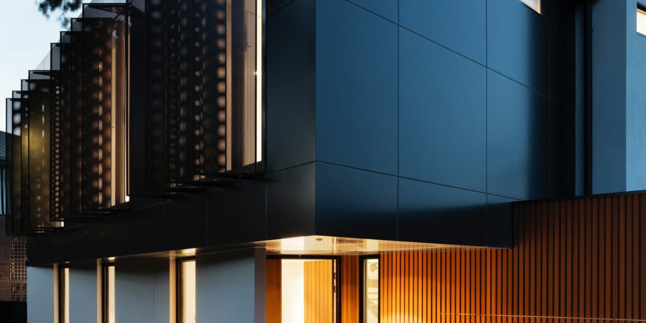 BRRRR Investing: The Ultimate Guide to the Buy-Rehab-Rent-Refinance-Repeat Strategy, Made Simple!