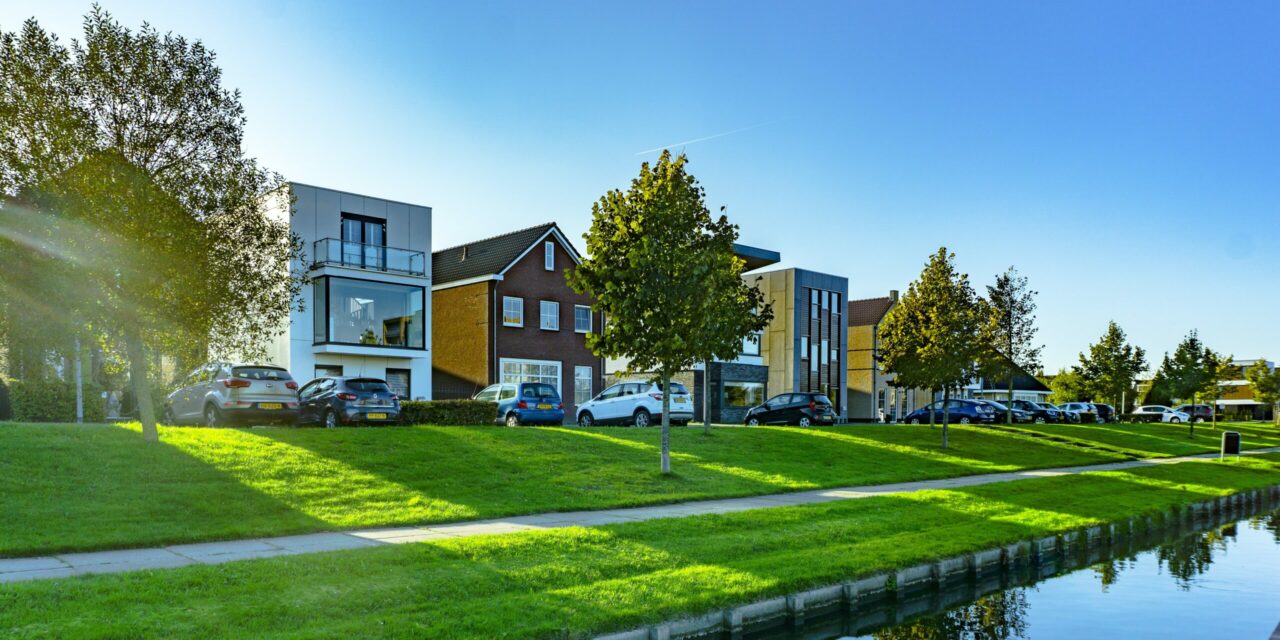 How Technology Makes Long-Distance Real Estate Investing a Breeze