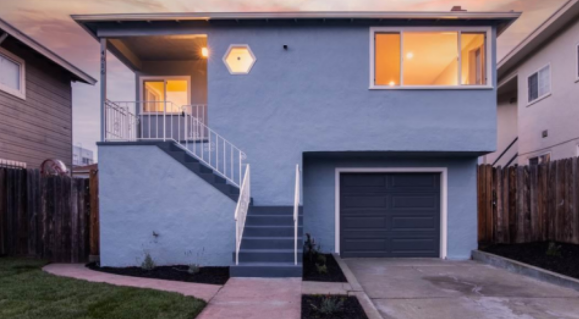 Consumer  Confidence  Reaches  Decade  Low